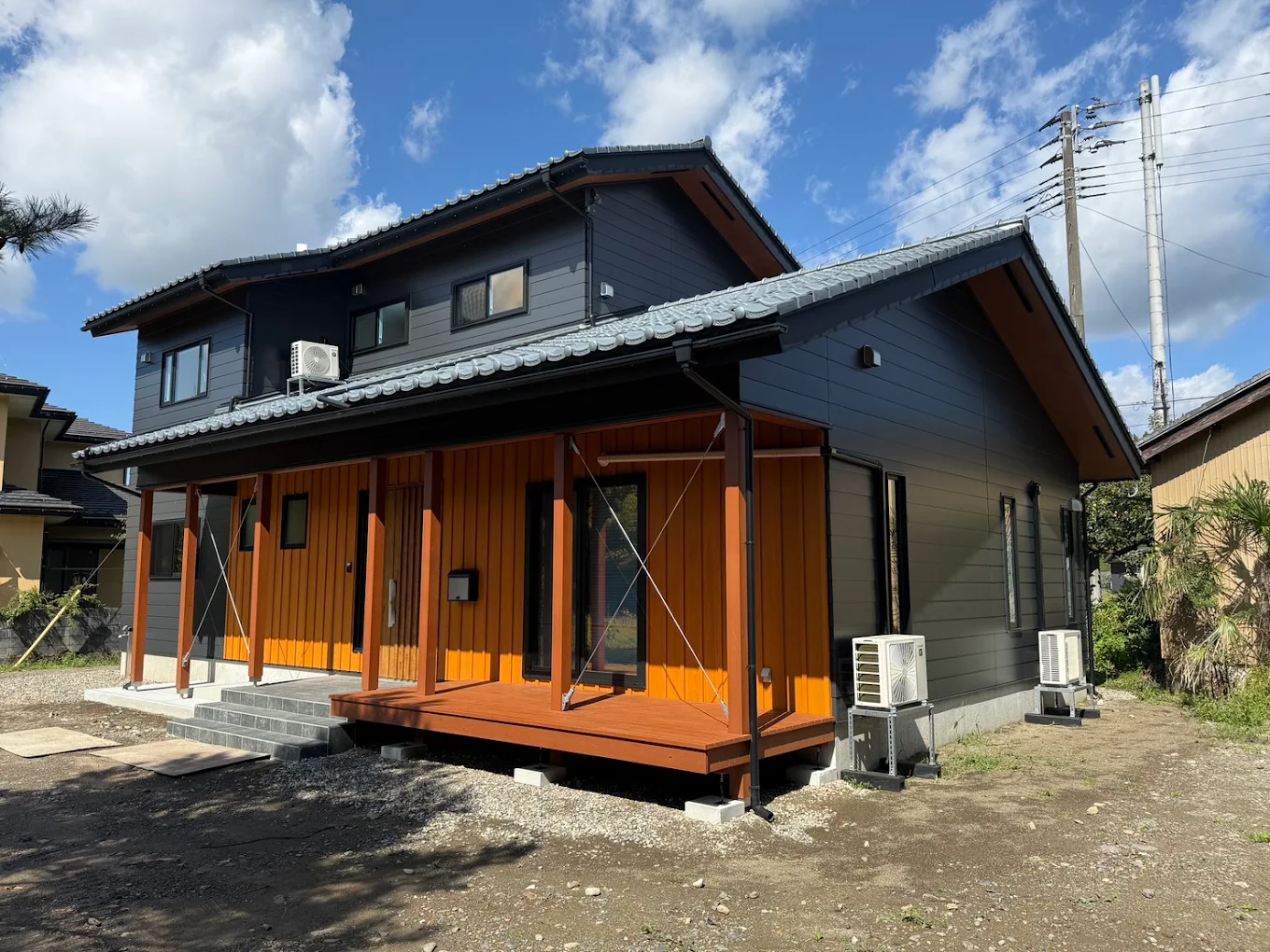 自然光が入る現代的な住宅の外観イメージ